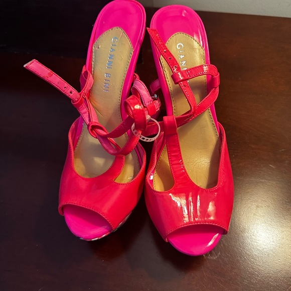 Pretty n Pink - Picture 2 of 4